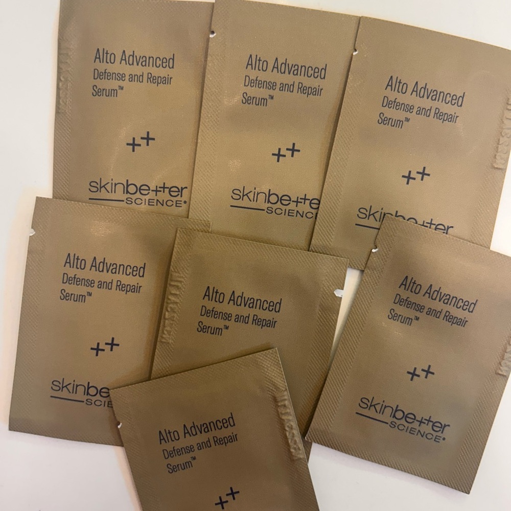 - 7 samples alto advanced serum-Skinbetter science